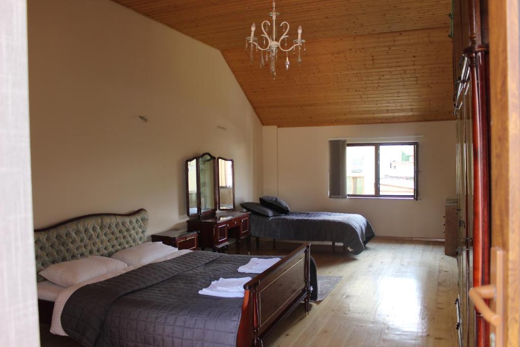 Guest House Oniashvili 33 room 3